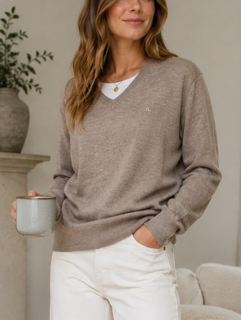 J.Lindeberg Lymann True Merino Wool V-Neck Sweater  Size L